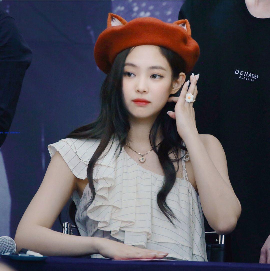 金珍妮最新Ins照片，时尚潮流引领者新标杆亮相！