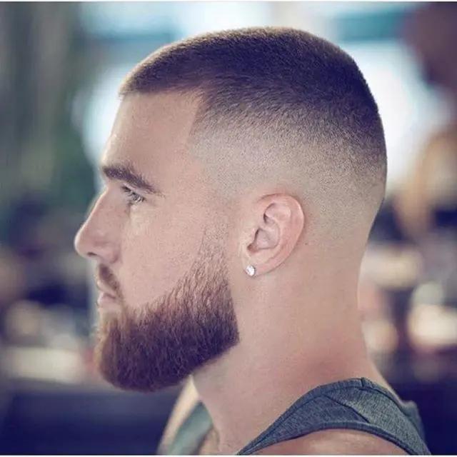 时尚短发女发型推荐,时尚短发女发型推荐，打造魅力造型的精选指南