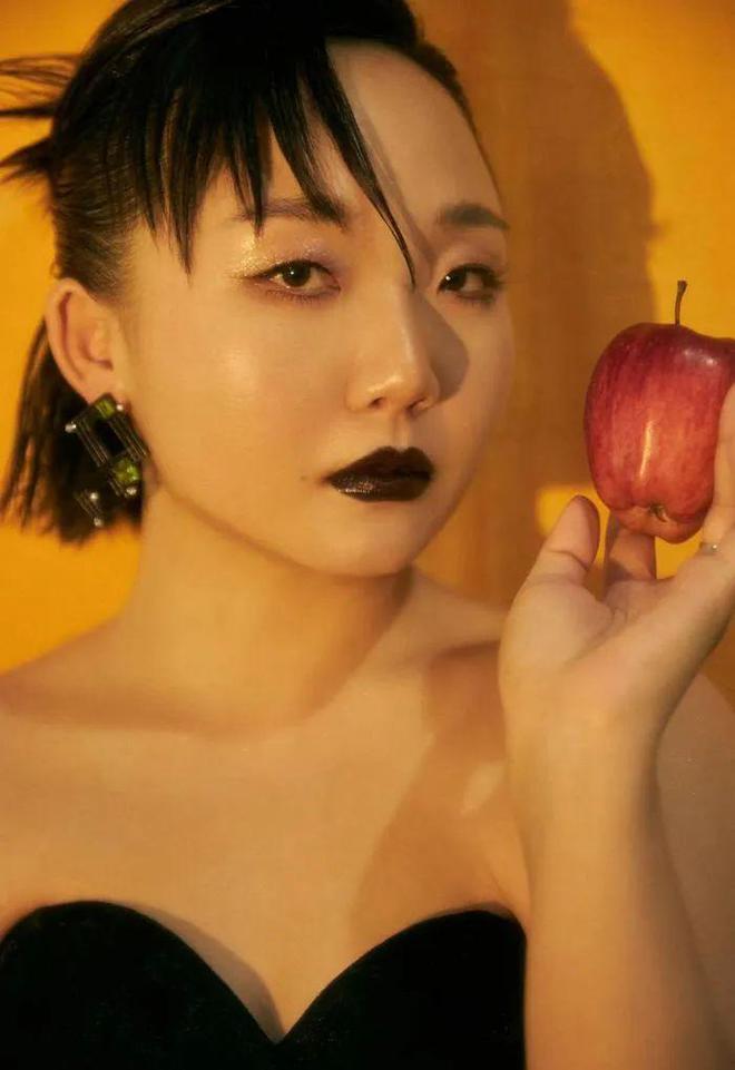 演员流鼻血背后的秘密剧场与特色小店故事