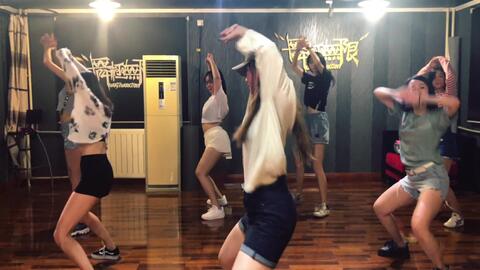 韩国最新舞蹈学习指南，逐步掌握技巧，轻松成为舞蹈达人