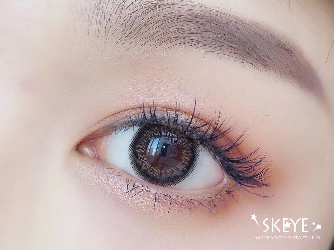 最新美瞳款式推荐，邂逅自然之美，启程寻找内心宁静的时尚之旅