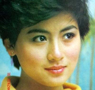 演员夏菁，舞台外的日常与温情