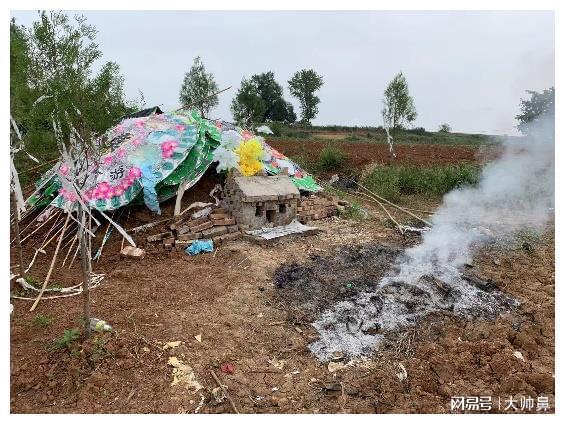 河南葬礼习俗新探,与自然美景相伴的告别之旅