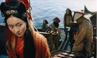 电影女海盗，自然美景中的内心平静探索之旅